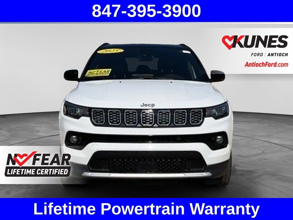Used 2025 Jeep Compass Limited AWD/4WD image 2