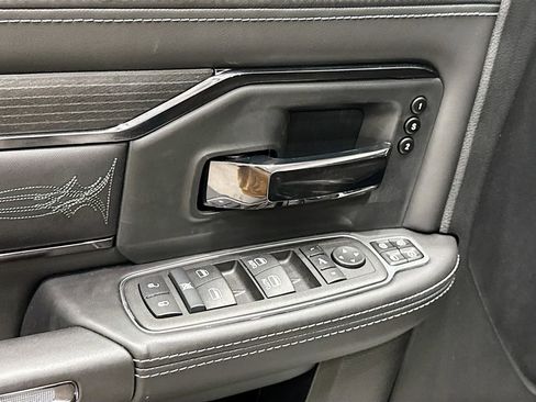 New 2024 RAM 2500 Limited image 16