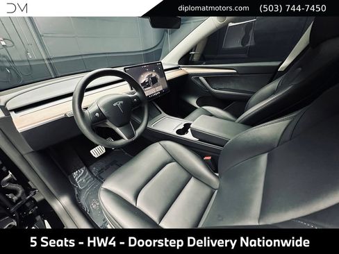 Used 2024 Tesla Model Y Performance AWD/4WD image 17