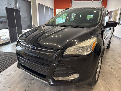Used 2015 Ford Escape SE w/ Equipment Group 201A image 7