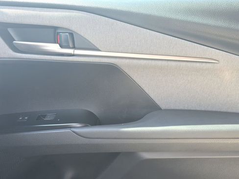 Used 2025 Toyota Camry LE w/ Convenience Package image 13