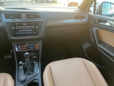 Used 2023 Volkswagen Tiguan SE w/ Panoramic Sunroof Package AWD/4WD image 25