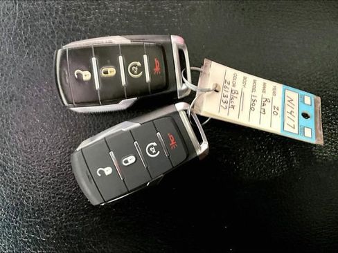 Used 2020 RAM 1500 Big Horn AWD/4WD image 39