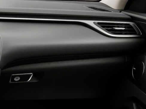 New 2026 Genesis G70 2.5T Prestige image 25