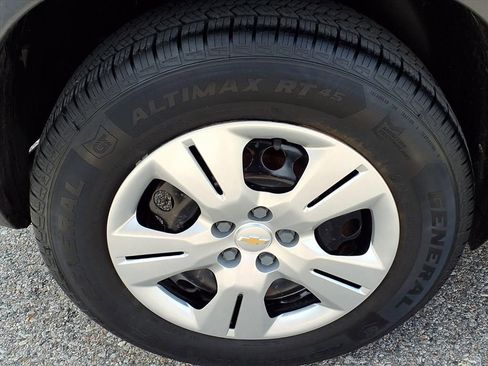 Used 2017 Chevrolet Trax LS FWD image 9