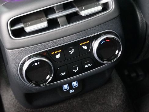 Used 2025 Genesis Electrified GV70 Advanced w/ Prestige Package image 23