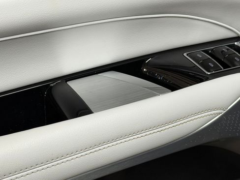 Certified 2024 Cadillac Lyriq Luxury RWD image 28