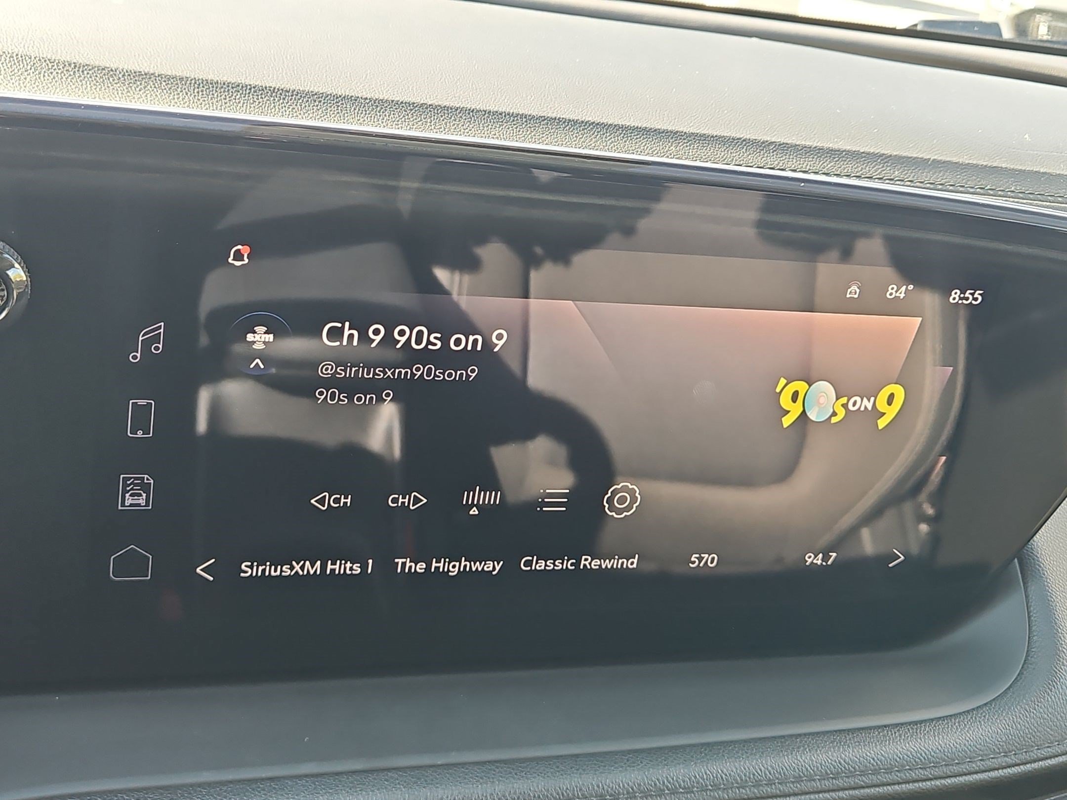 Certified 2024 Buick Encore GX Preferred FWD image 18