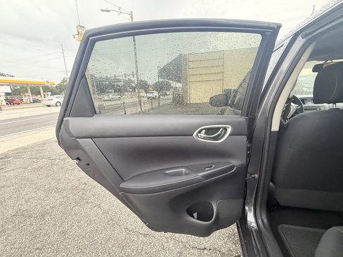 Used 2014 Nissan Sentra S FWD image 11