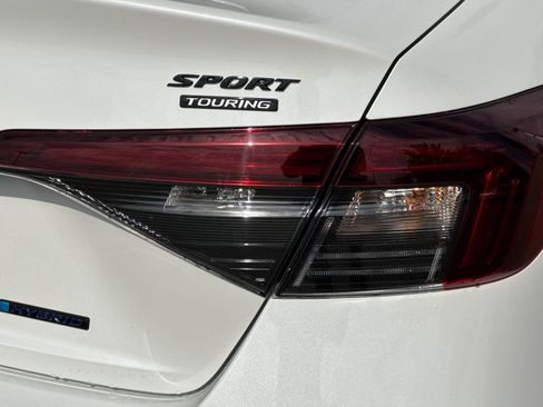 Used 2026 Honda Civic FWD Hybrid Sedan image 42