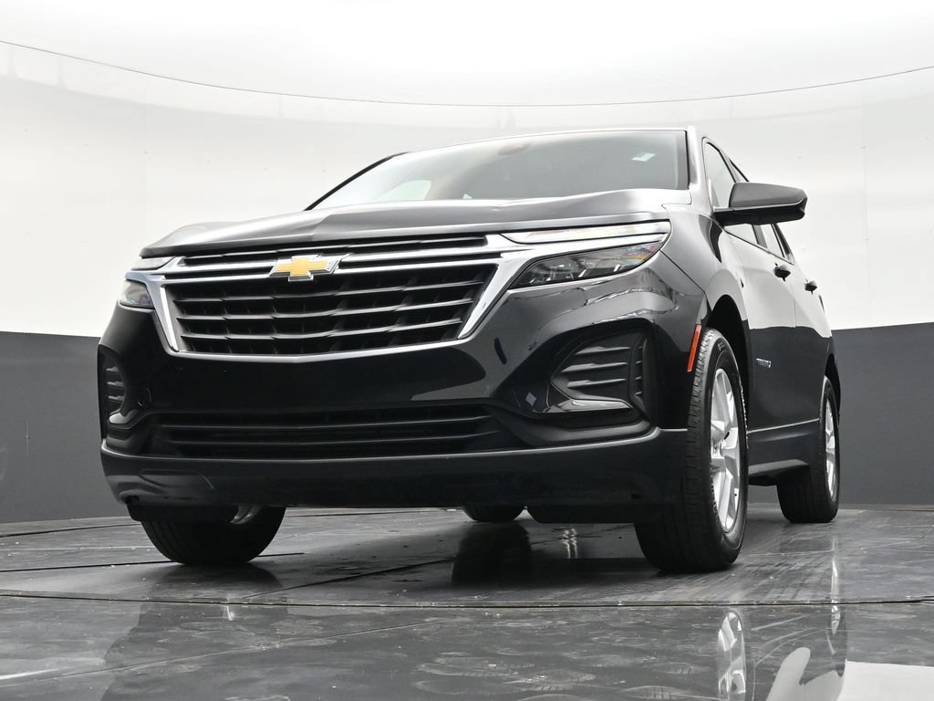 Used 2024 Chevrolet Equinox LS w/ Driver Confidence II Package FWD image 24
