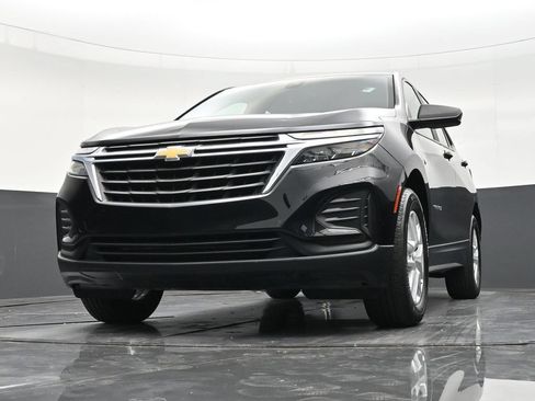 Used 2024 Chevrolet Equinox LS w/ Driver Confidence II Package FWD image 24