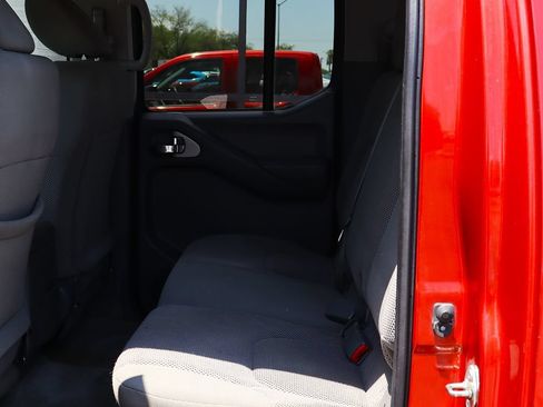 Used 2018 Nissan Frontier SV RWD image 33