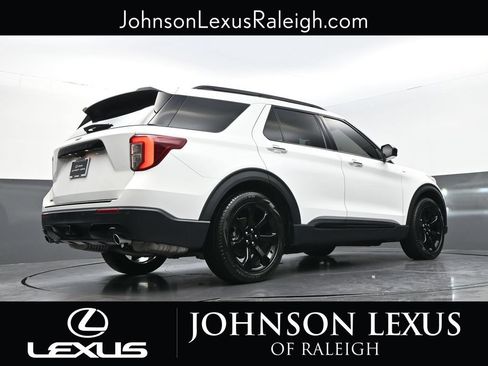 Used 2024 Ford Explorer ST-Line w/ Class IV Trailer Tow Package RWD image 20