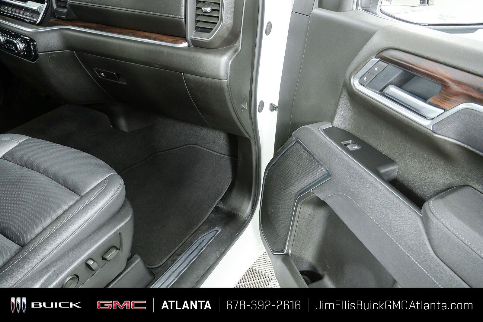 Used 2026 GMC Sierra 1500 SLT AWD/4WD image 23