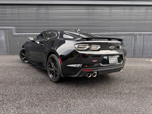 Used 2024 Chevrolet Camaro SS RWD image 3