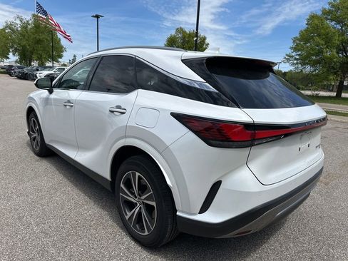 Used 2023 Lexus RX 350 Premium w/ Cold Area Package AWD/4WD image 3