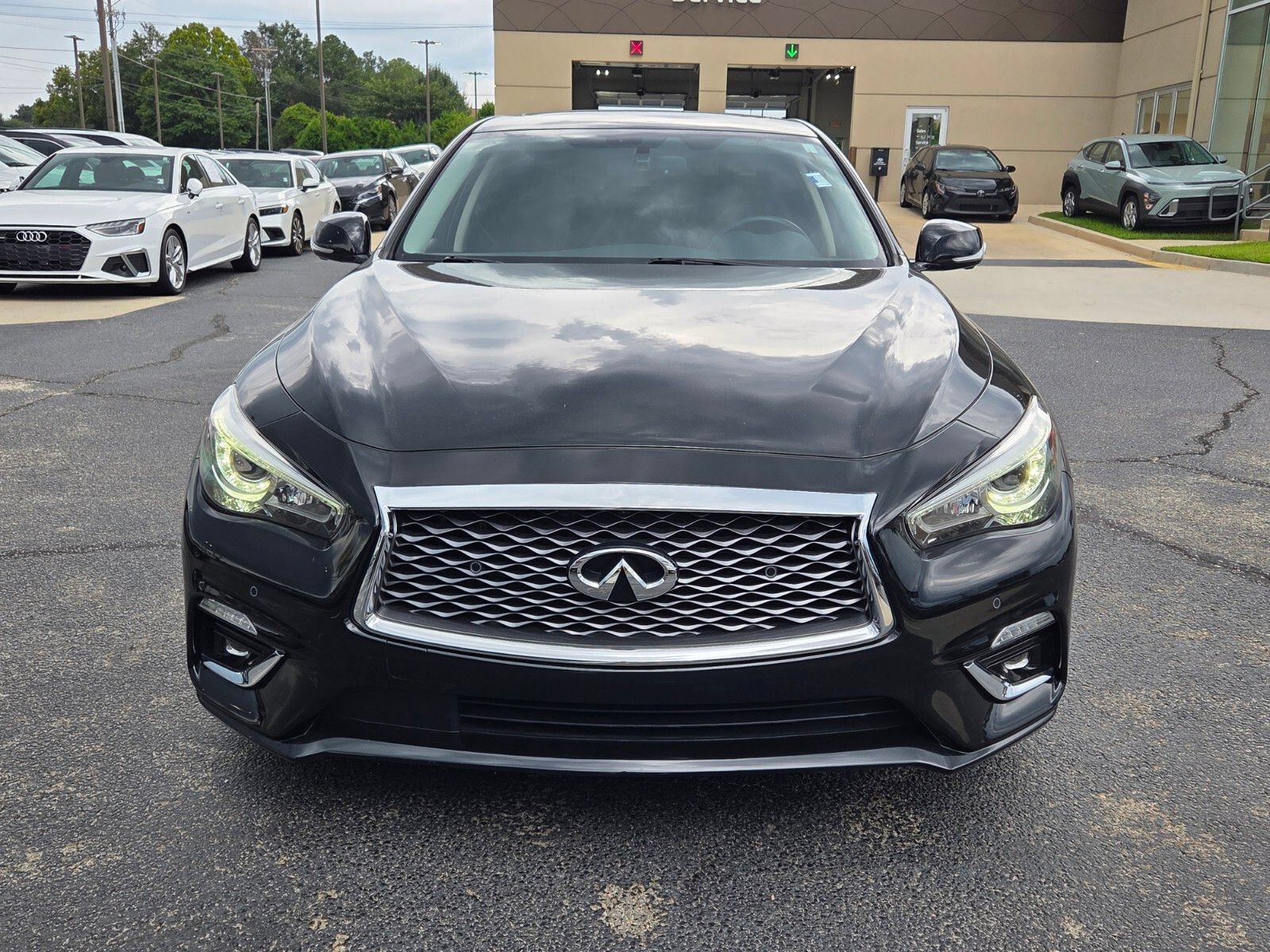 Used 2024 INFINITI Q50 Luxe w/ Cargo Package RWD image 2