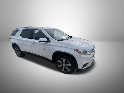 Used 2018 Chevrolet Traverse LT FWD image 4