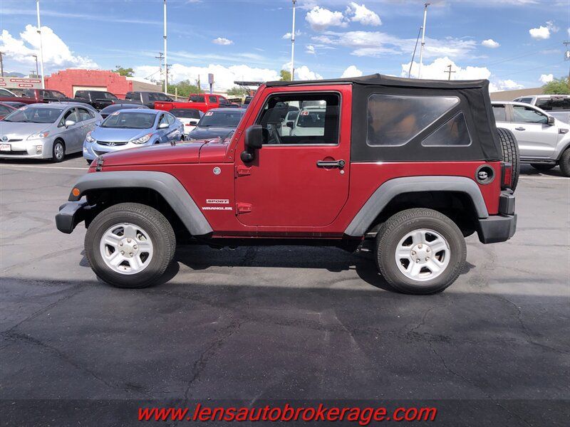 Used 2012 Jeep Wrangler Sport AWD/4WD image 5