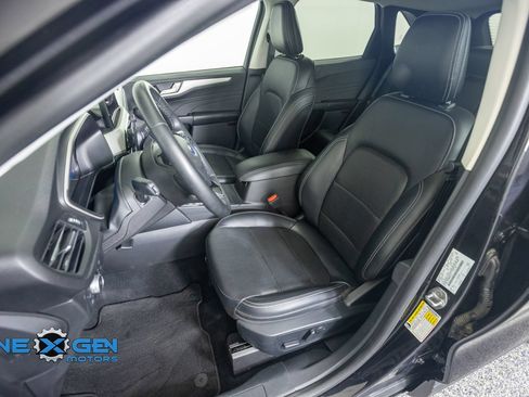 Used 2021 Ford Escape SEL w/ Technology Package AWD/4WD image 27