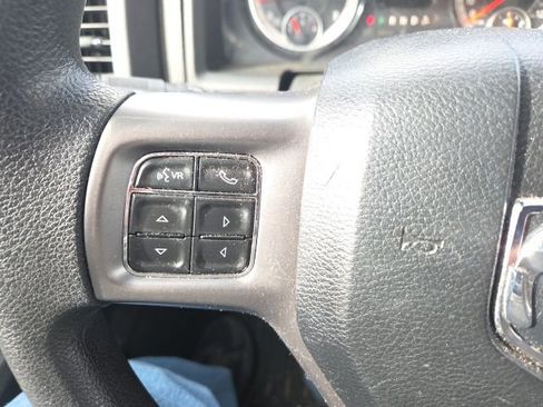 Used 2021 RAM 1500 Classic SLT image 33