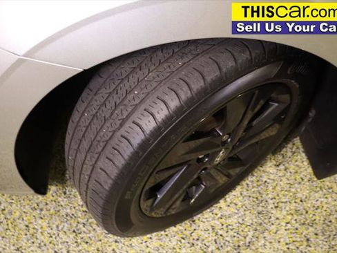 Used 2022 Hyundai Elantra SEL image 26