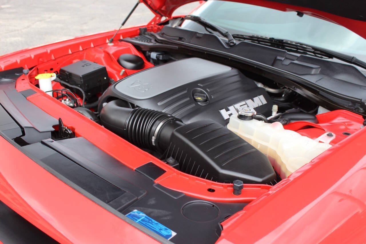 Used 2023 Dodge Challenger R/T w/ Plus Package RWD image 18