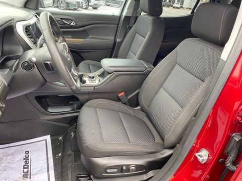 Certified 2023 GMC Acadia SLE w/ Driver Convenience Package image 16