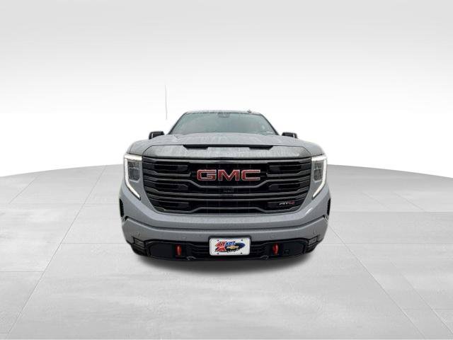 Used 2024 GMC Sierra 1500 AT4 w/ Technology Package AWD/4WD image 3
