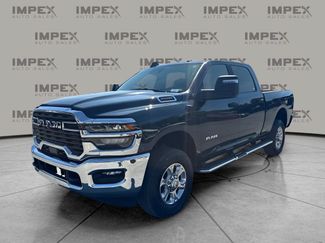 Used 2025 RAM 2500 Big Horn AWD/4WD video 1