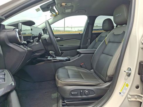 New 2026 Chevrolet Trax ACTIV w/ Driver Confidence Package FWD image 6