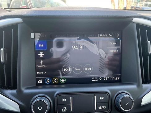 Used 2024 GMC Terrain SLT w/ Tech Package image 30