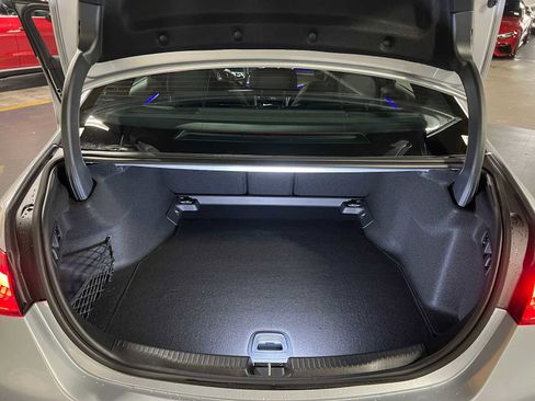 Used 2025 Mercedes-Benz C 300 4MATIC Sedan image 15