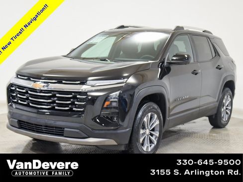 Used 2025 Chevrolet Equinox LT w/ Convenience Package II image 3