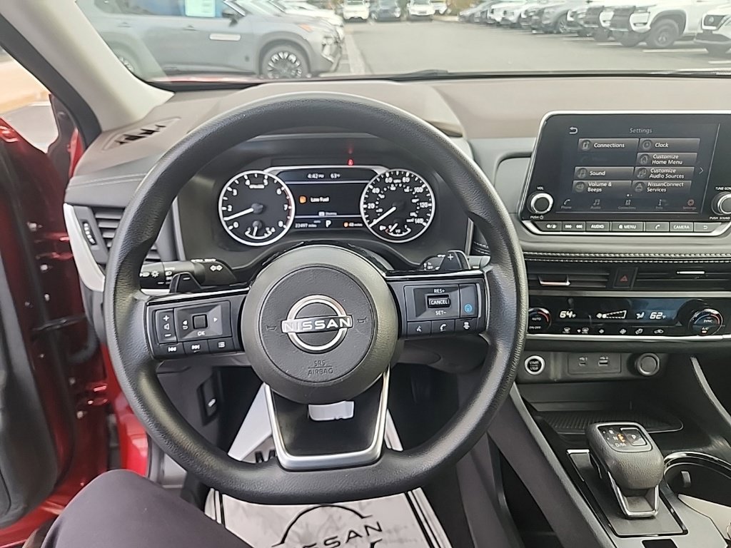 Used 2023 Nissan Rogue SV AWD/4WD image 15