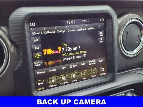 Used 2022 Jeep Gladiator Rubicon AWD/4WD image 10