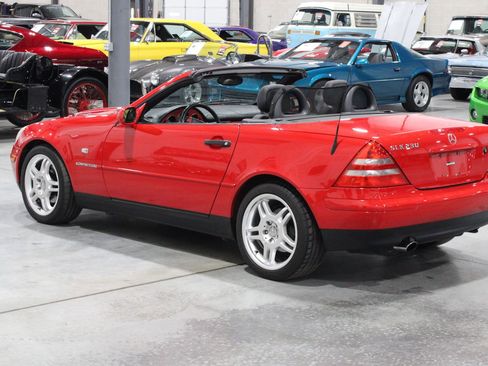 Used 1999 Mercedes-Benz SLK 230 image 4