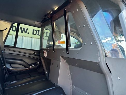 Used 2019 Chevrolet Tahoe 4WD image 34