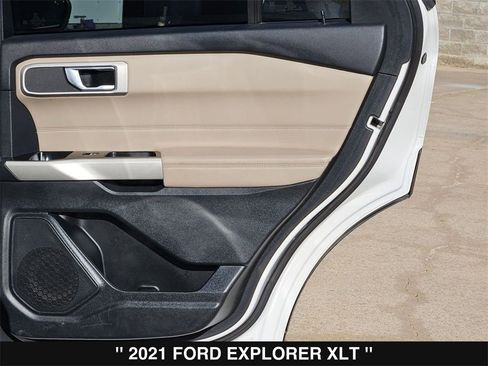 Used 2021 Ford Explorer XLT w/ Equipment Group 202A image 30