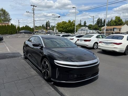 Used 2023 Lucid Air Touring AWD/4WD image 2