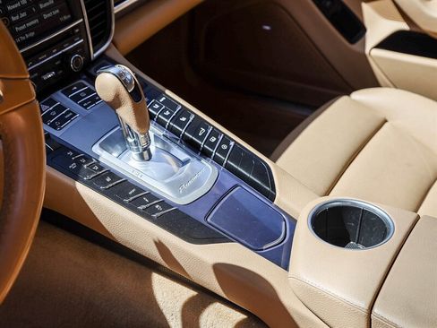 Used 2012 Porsche Panamera image 28
