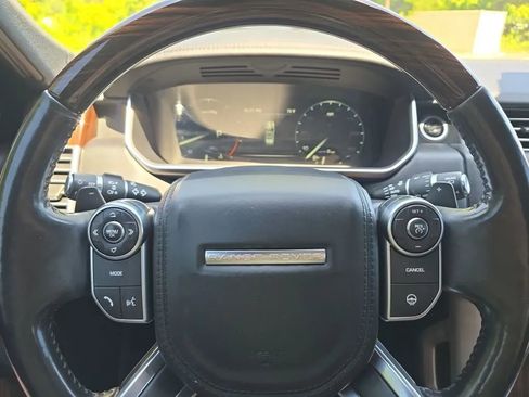 Used 2016 Land Rover Range Rover HSE AWD/4WD image 18
