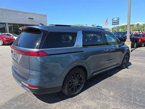 Used 2024 Kia Carnival SX Prestige FWD image 3