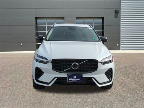 Used 2025 Volvo XC60 T8 Ultra w/ Protection Package Premier image 2