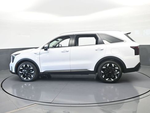 New 2025 Kia Sorento EX w/ Panoramic Sunroof Package image 3