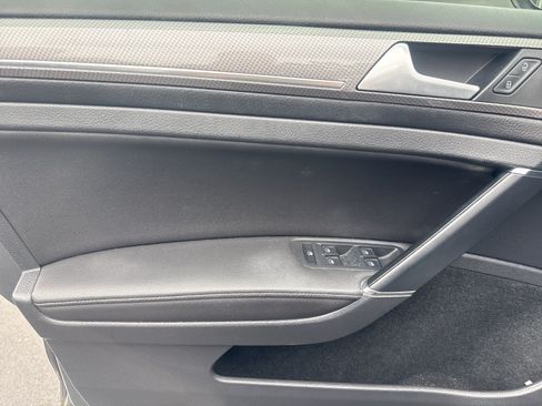 Used 2019 Volkswagen Golf Alltrack AWD/4WD image 14