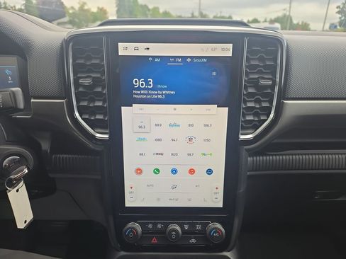 New 2025 Ford Ranger XLT w/ Equipment Group 301A High image 19