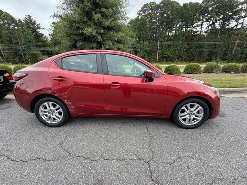 Used 2018 Toyota Yaris iA FWD image 1