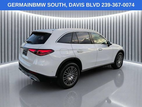 Used 2025 Mercedes-Benz GLC 300 image 5
